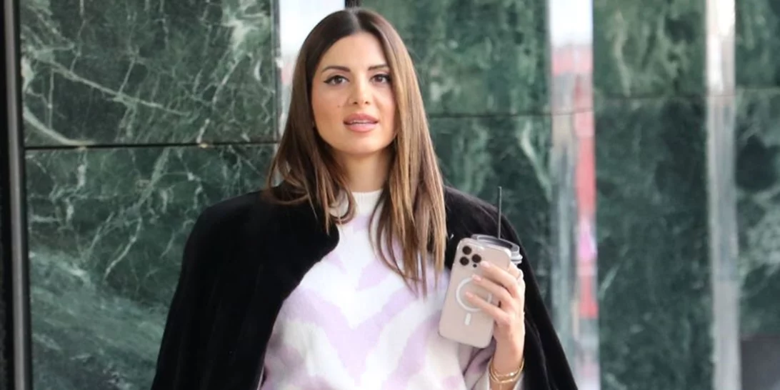 Σταματίνα Τσιμτσιλή | Ανοίγει το καμαρίνι της- Η (όμορφη) λεπτομέρεια που παρατήρησαμε