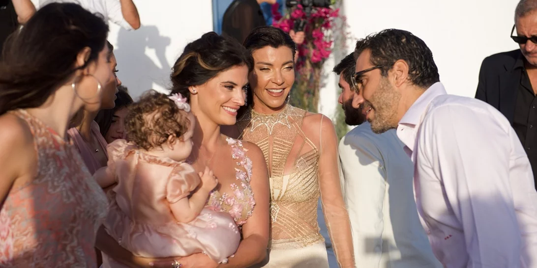 Χριστίνα Μπόμπα | Το δεύτερο φόρεμα που φόρεσε στη βάπτιση των διδύμων είχε κάτι από Marilyn Monroe