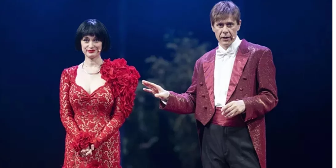 "Άτλας της δεκαετίας του 2000" | Νέες φωτογραφίες και μια ενδιαφέρουσα συζήτηση για την παράσταση του Παντελή Φλατσούση