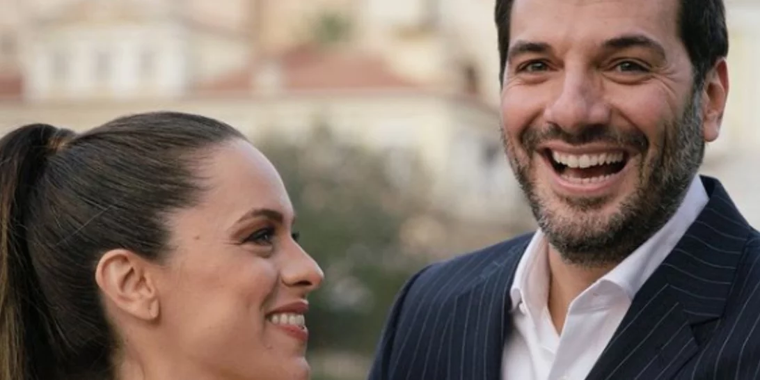 Παναγιώτης Χατζηδάκης -  Χαρά Σαράντη | Πλάνα από το σπίτι του ζευγαριού που έγιναν πρόσφατα γονείς