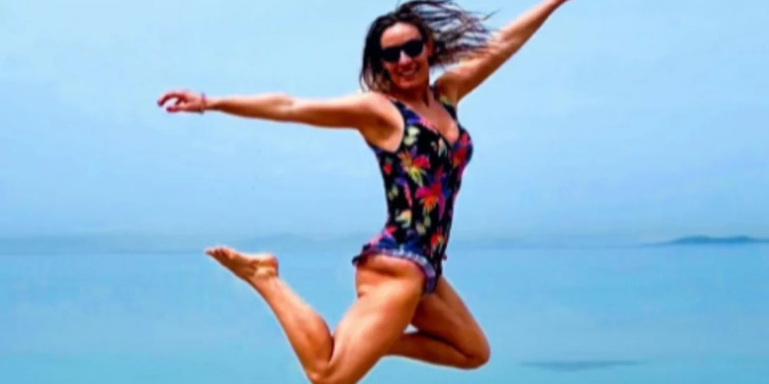 Ελεονώρα Μελέτη | Ποζάρει με μαγιό χωρίς ρετούς και εντυπωσιάζει
