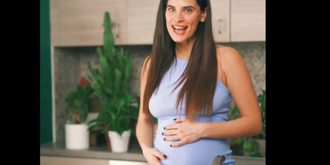 Χριστίνα Μπόμπα | Μαγειρεύει με πιο φουσκωμένη κοιλίτσα από ποτέ (vid)