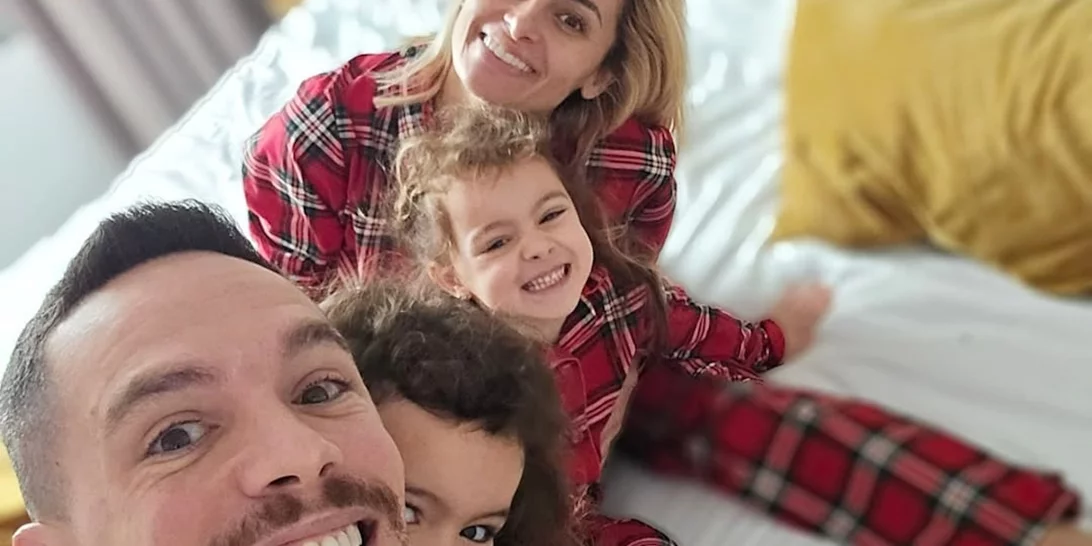 Λευτέρης Πετρούνιας - Βασιλική Μιλλούση | Οι φωτογραφίες με τις κόρες τους για τις απόκριες είναι ό,τι πιο cute θα δεις σήμερα