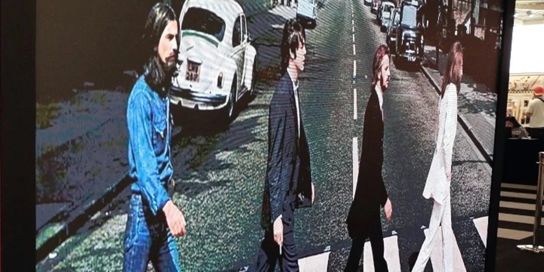 Σε δημοπρασία πίνακας που ζωγράφισαν οι Beatles σε περιοδεία τους στην Ιαπωνία