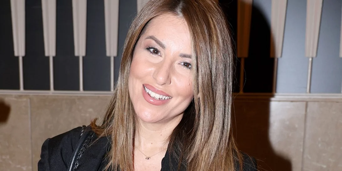 Αναστασία Γιάμαλη | Με crop top και pinstripe σύνολο στο χρώμα του καλοκαιριού