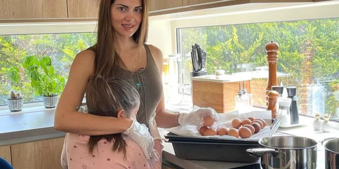 Σταματίνα Τσιμτσιλή | Οικογενειακές διακοπές στην Πάρο