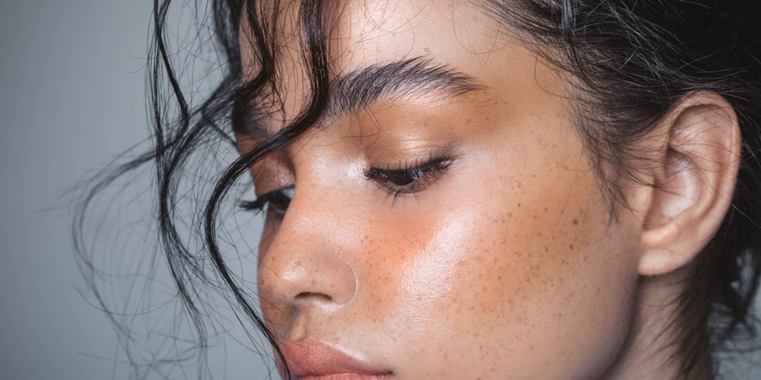 Beauty Editor's Choice | 5 ενυδατικές κρέμες με χρώμα για μια ανάλαφρη κάλυψη το καλοκαίρι