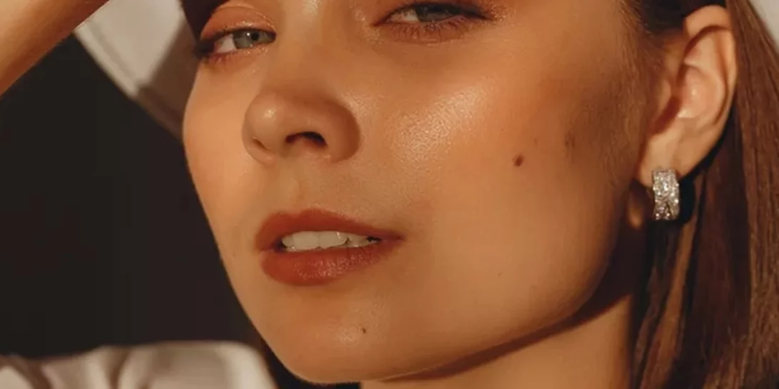 Ψαλίδα | Πώς θα προλάβεις τον χειρότερο εχθρό των μαλλιών σου