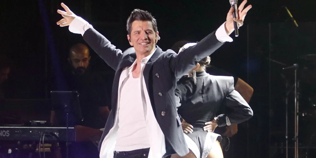 Σάκης Ρουβάς | Η νύφη που τον έριξε στα πατώματα