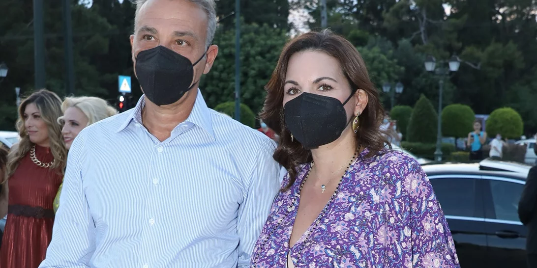 Όλγα Κεφαλογιάννη | Δες τι φόρεσε η εγκυμονούσα υπουργός για να παρακολουθήσει το Dior Cruise 2022 show