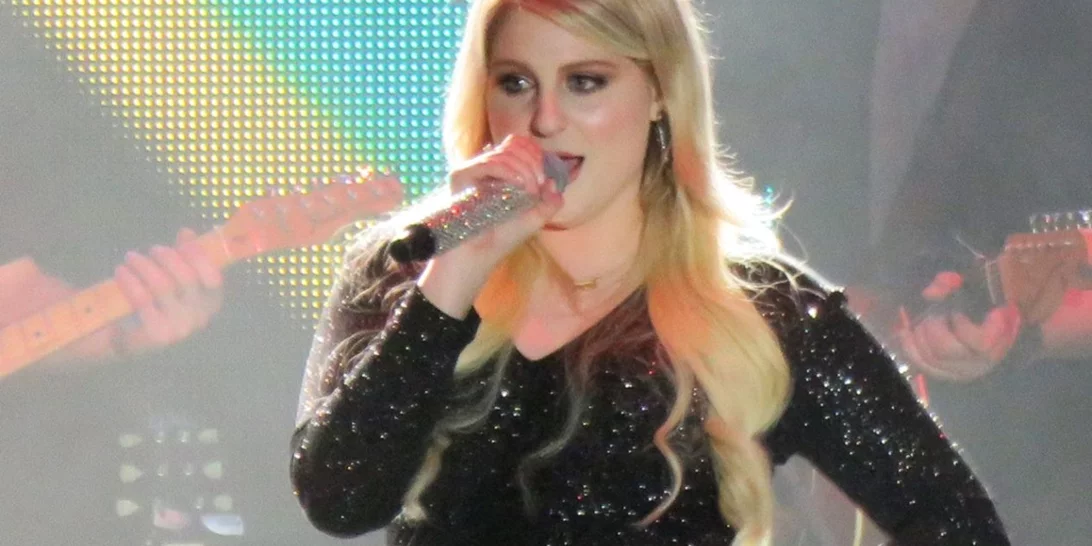 Η Meghan Trainor δωρίζει 100.000 δολάρια στο Childhood Cancer Foundation