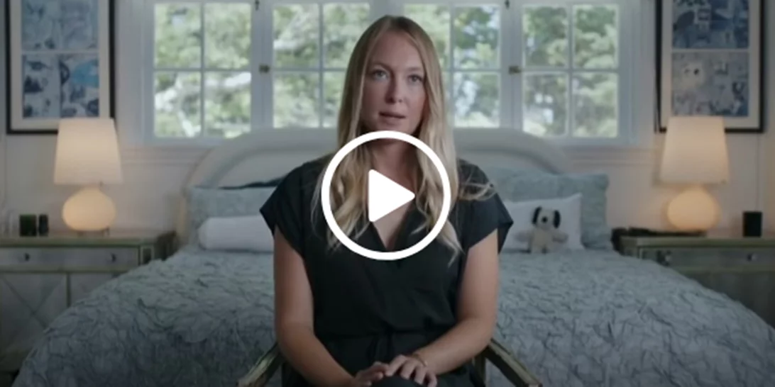 Βιασμοί, βασανιστήρια, λιμοκτονία | Ο εφιάλτης που έζησε σε αίρεση η κόρη ηθοποιού της "Δυναστείας"