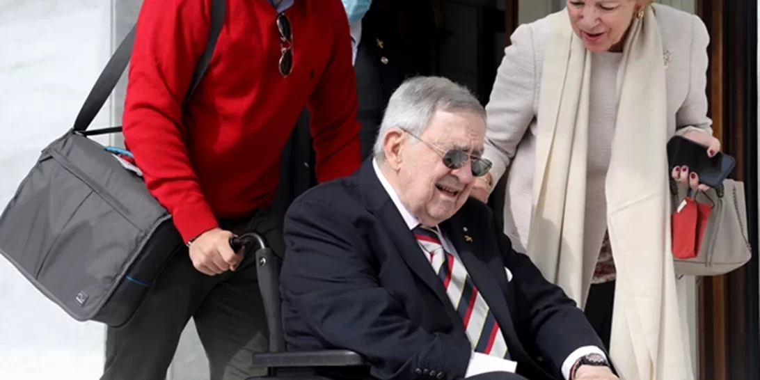 Κωνσταντίνος Γλύξμπουργκ | Νοσηλεύεται στην εντατική με βαριά πνευμονία - Τα νέα για την υγεία του