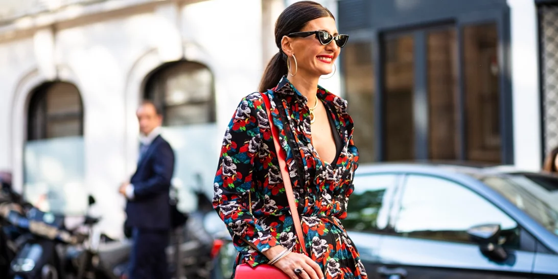 8 φορέματα που θα σε κάνουν να πεις "αντίο" στις φόρμες