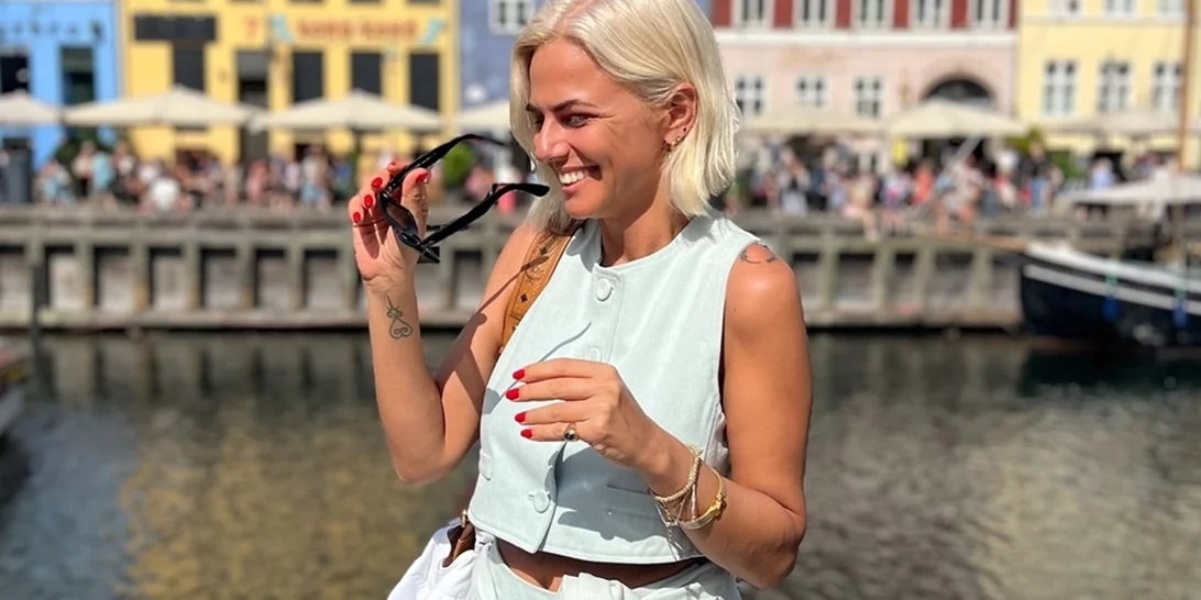 "Η Ελληνίδα Nicole Kidman" | Η Χριστίνα Κοντοβά υιοθέτησε το απόλυτο γαλλικό καρέ