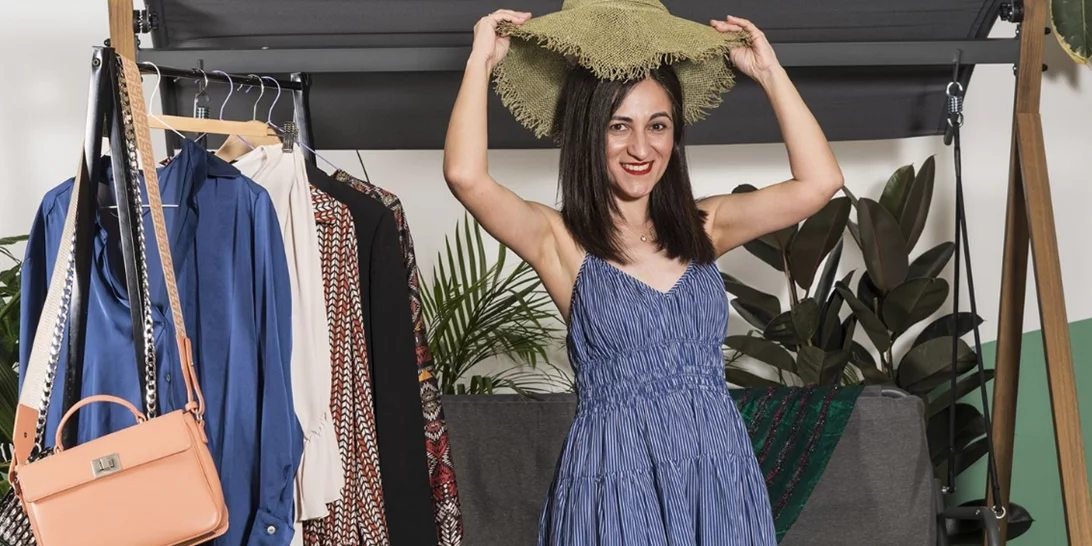 Πώς θα οργανώσεις ένα decluttering ρούχων στη βεράντα σου