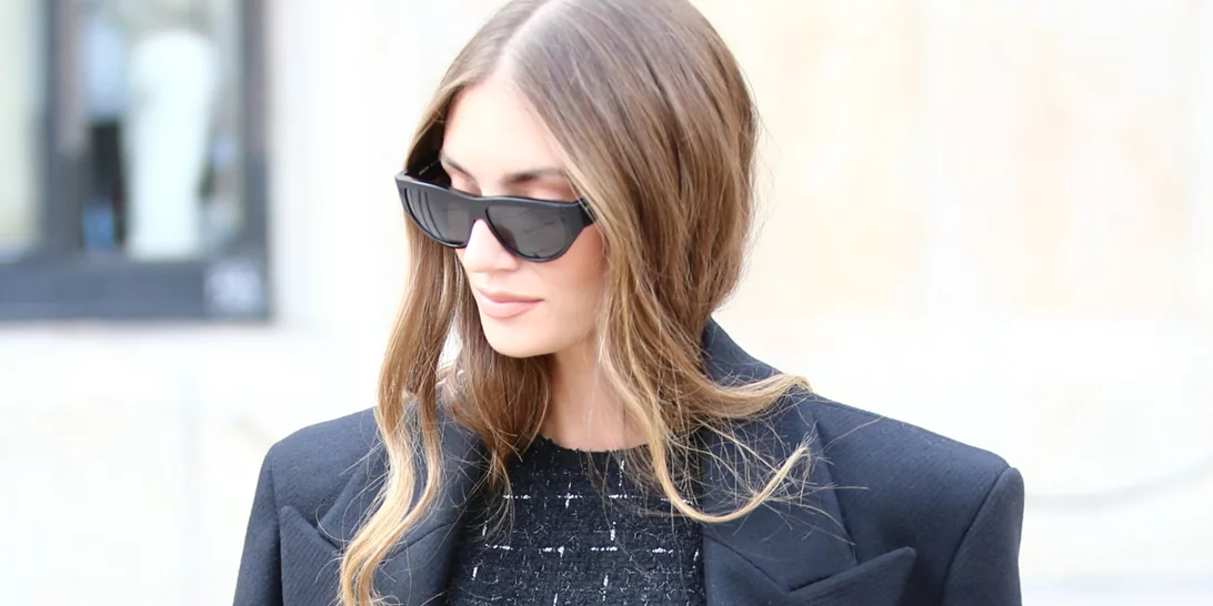 Το διαχρονικό μαύρο τσαντάκι από την H&M που ταιριάζει με όλα τα φθινοπωρινά looks - κοστίζει λιγότερο από 30€