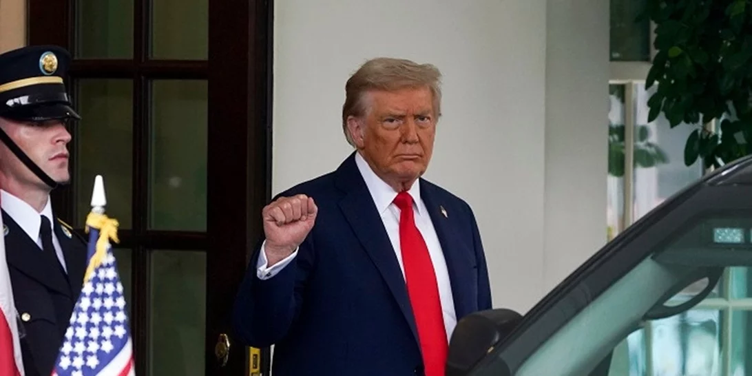 Ο Ντόναλντ Τραμπ "άρχισε τις προετοιμασίες" για συνάντηση Πούτιν και Ζελένσκι