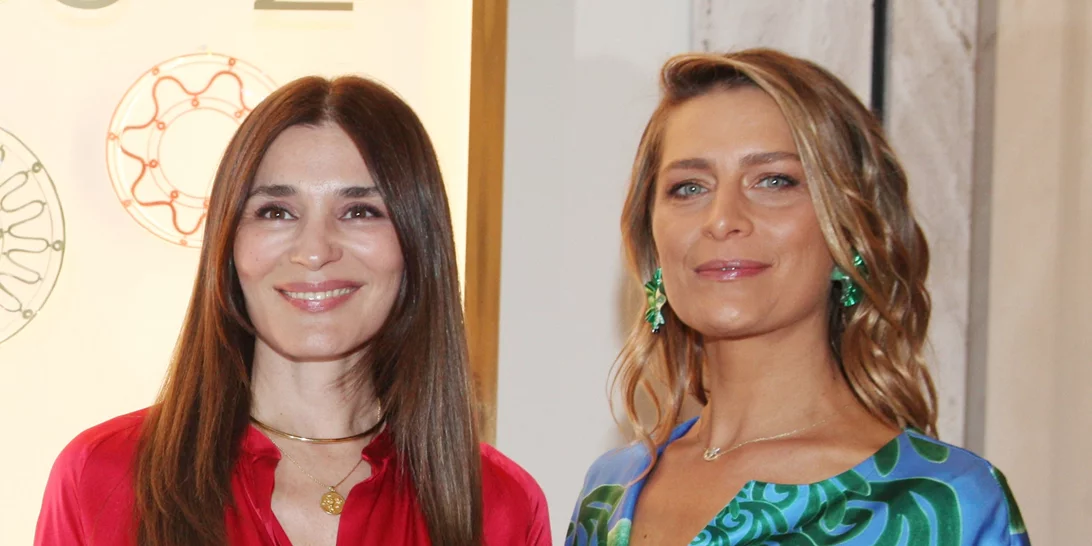 Μαρία Ναυπλιώτου - Τατιάνα Μπλάτνικ | Το χτένισμα και το μακιγιάζ που τους χάρισαν απόλυτη φρεσκάδα στο πρόσωπο