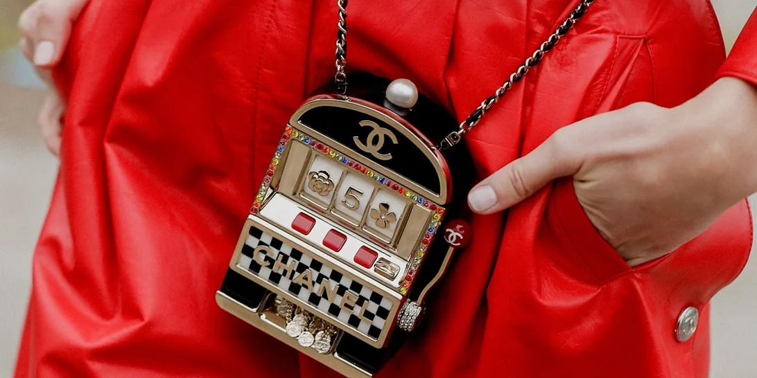 Τα χρώματα νυχιών που θα γίνουν ανάρπαστα φέτος την άνοιξη