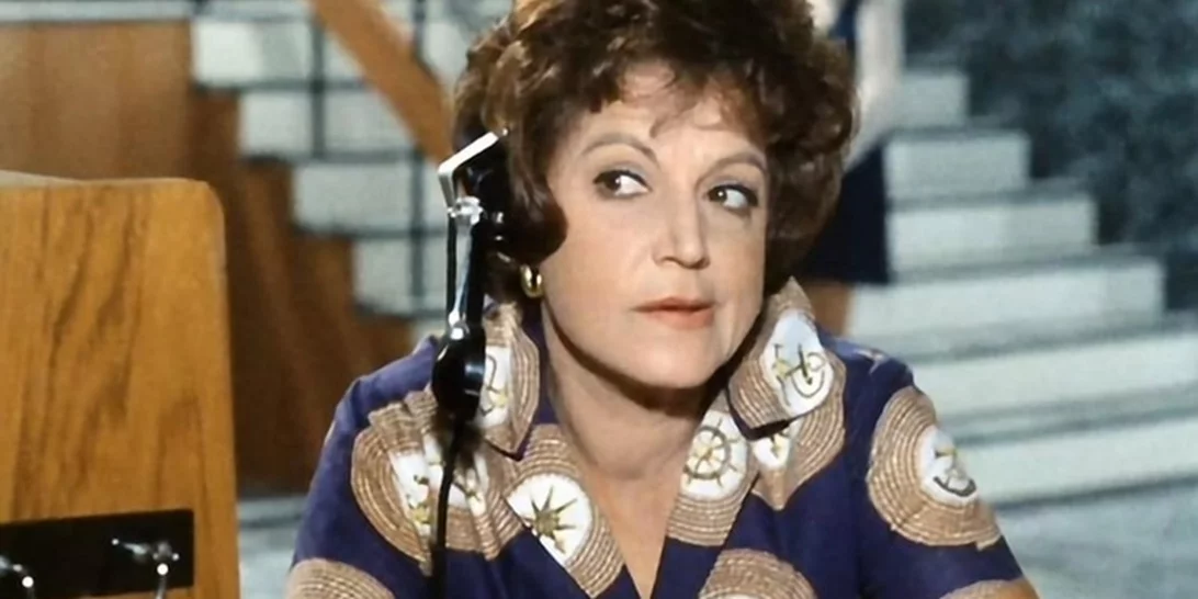 74 χρόνια πριν | Η Ρένα Βλαχοπούλου σε ηλικία 28 χρόνων πρωταγωνίστρια σε τουρκική παραγωγή