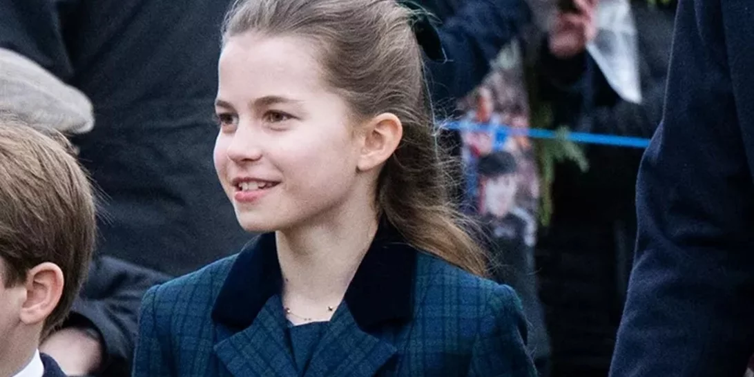 Πριγκίπισσα Charlotte | Οι αξιολάτρευτες υποκλίσεις της γίνονται viral