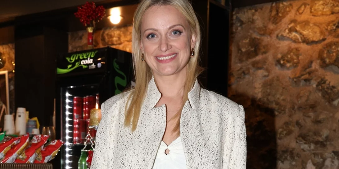 Η Λένα Δροσάκη φόρεσε το καλοκαιρινό κοστούμι με τον πιο ανατρεπτικό τρόπο