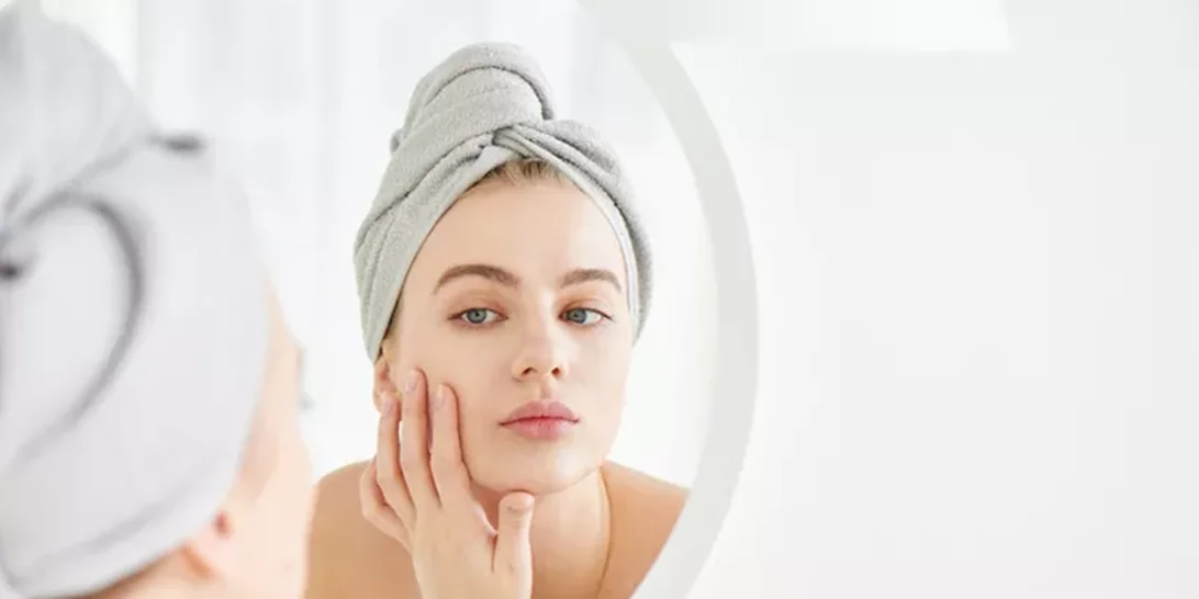 Τρία ύπουλα σημάδια πως η επιδερμίδα σου γερνάει