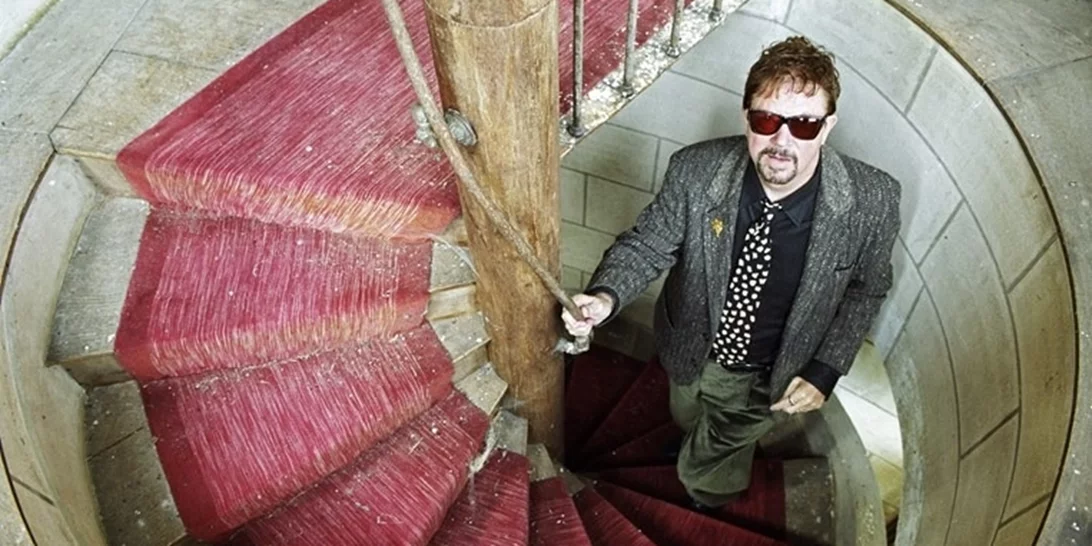 Tom Robbins | Το βιβλίο που έγραψε πριν από 22 χρόνια είναι πιο επίκαιρο από ποτέ