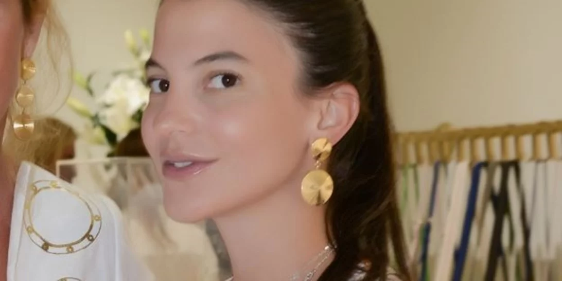 Δήμητρα Κούστα | Chic σε δείπνο στη Λέρο - Με το ιδανικό μακιγιάζ για μία καλοκαιρινή εξόρμηση