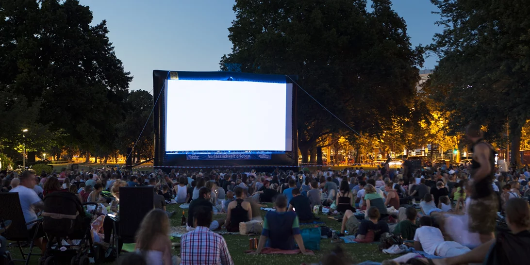 Νύχτες με φεγγάρι στα θερινά σινεμά της Αττικής