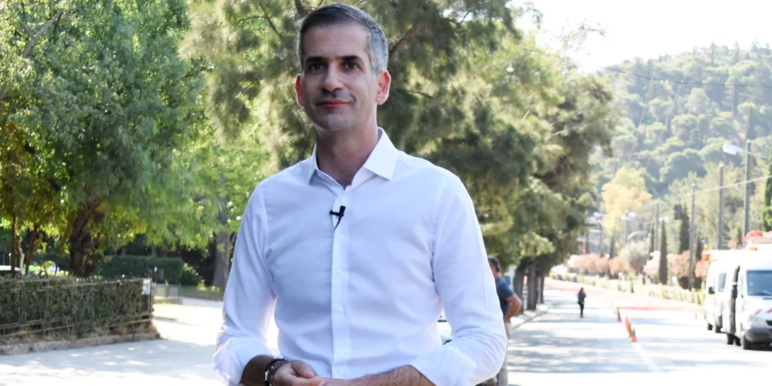 Συγκινεί ο Κώστας Μπακογιάννης | Η μάνα μου είναι ο πιο δυνατός άνθρωπος που ξέρω, αληθινός βράχος