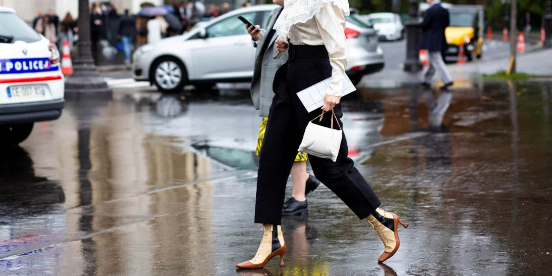 Τα 5 ζευγάρια μπότες που κάθε γυναίκα με ενημερωμένο στιλ έχει φέτος στη γκαρνταρόμπα της