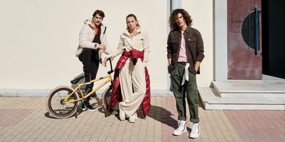 Η νέα FW22 καμπάνια της Superdry θα σε κάνει να αγαπήσεις το athleisure στιλ