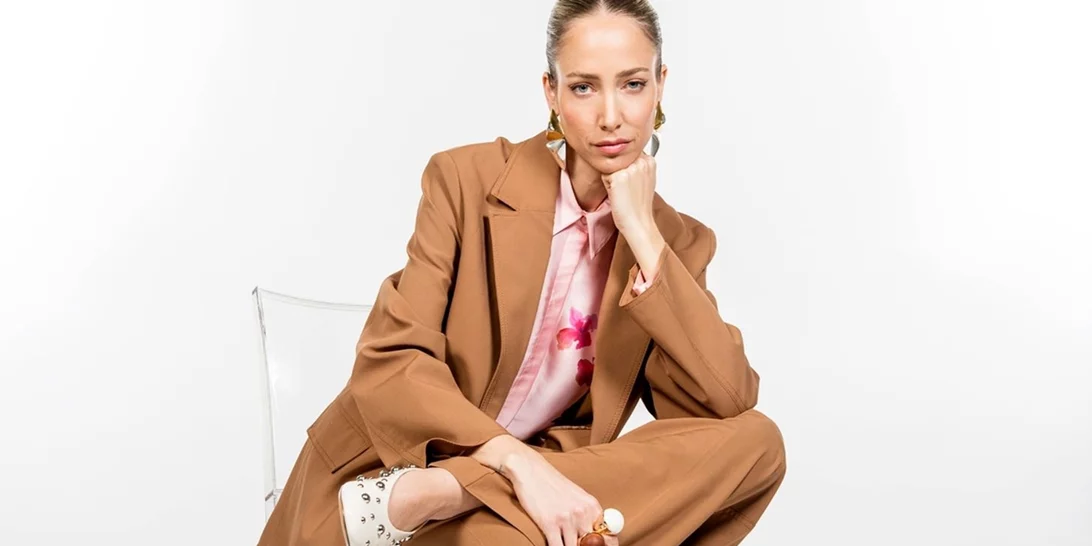 Η Κατερίνα Ευαγγελινού προτείνει τις top τάσεις της άνοιξης με looks από τη Zara και τη Stradivarius