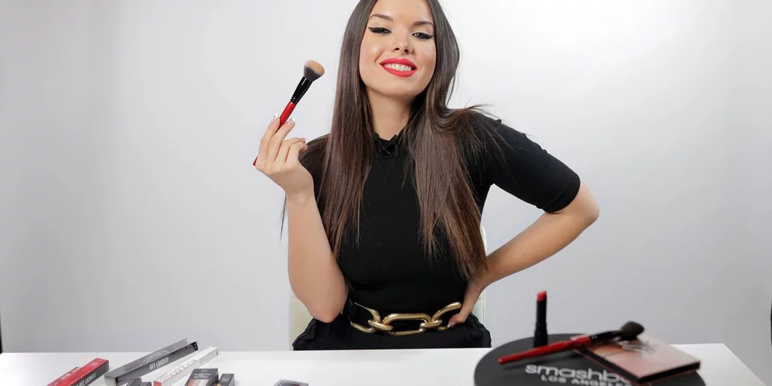 Κάτι μαγειρεύει η Μαρία Μπέη