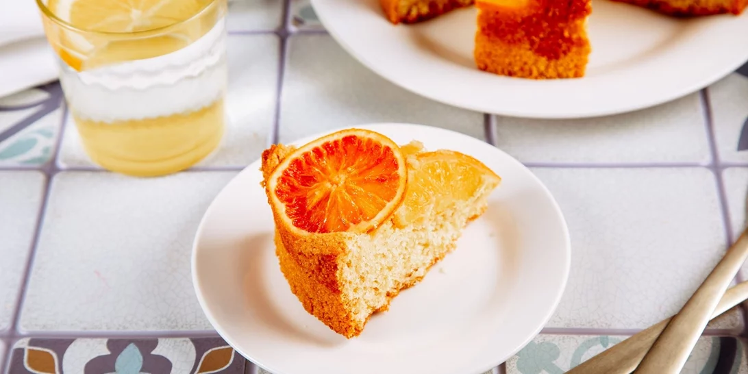 Αφράτο κέικ - φωλιά με πορτοκαλένια κρέμα | Το πιο καλοκαιρινό κέικ