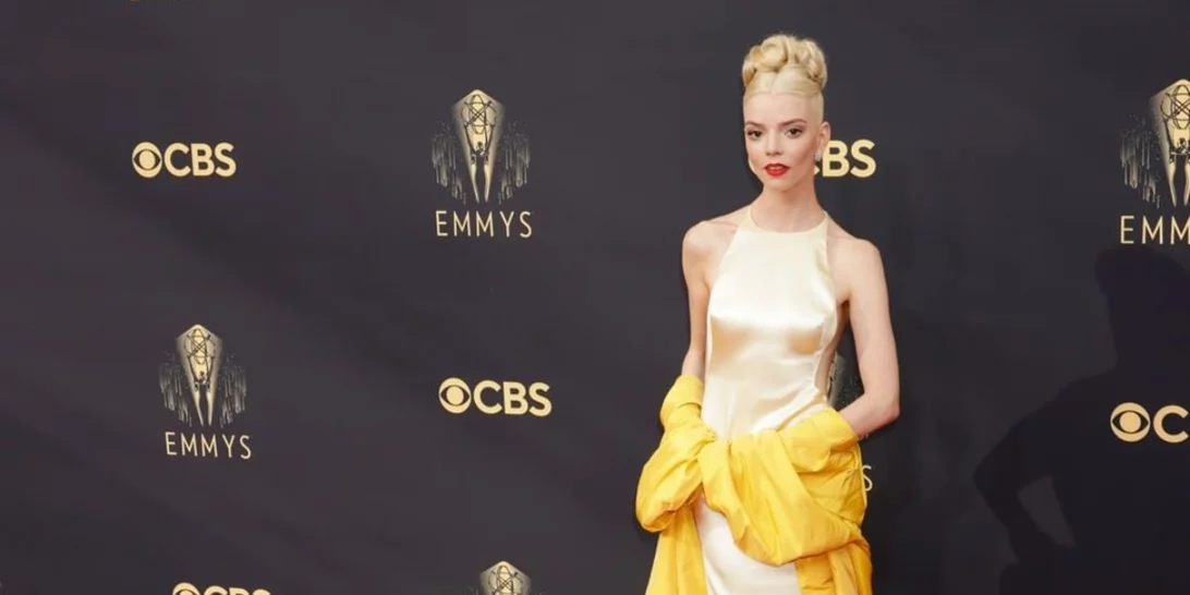 Emmy Awards 2021 | Όλες οι εμφανίσεις στο κόκκινο χαλί