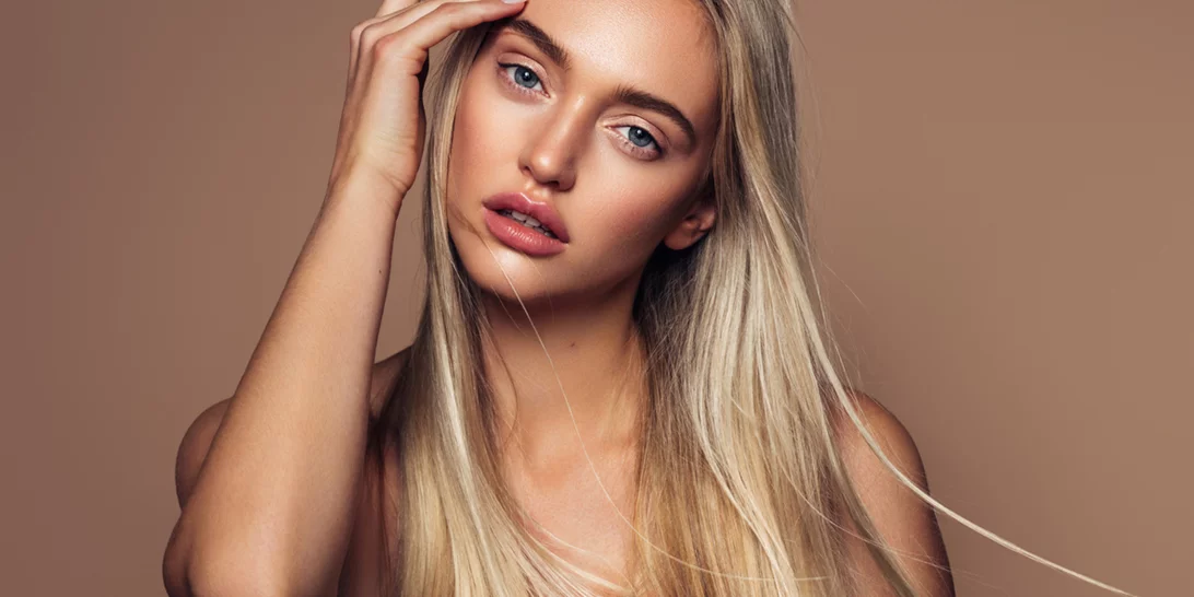 8 απλοί τρόποι για να ενυδατώνεις το πρόσωπό σου εύκολα μέσα στη μέρα