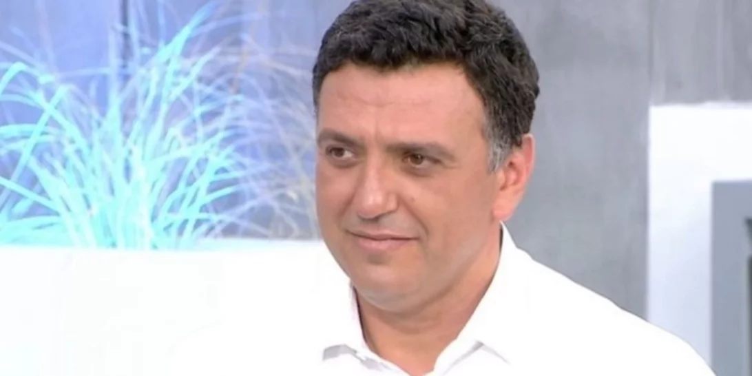 Ο Βασίλης Κικίλιας απαθανατίζει τον μικρό Παναγιώτη - Αντώνιο στις διακοπές τους στη Λέρο | Δείτε τη φωτογραφία