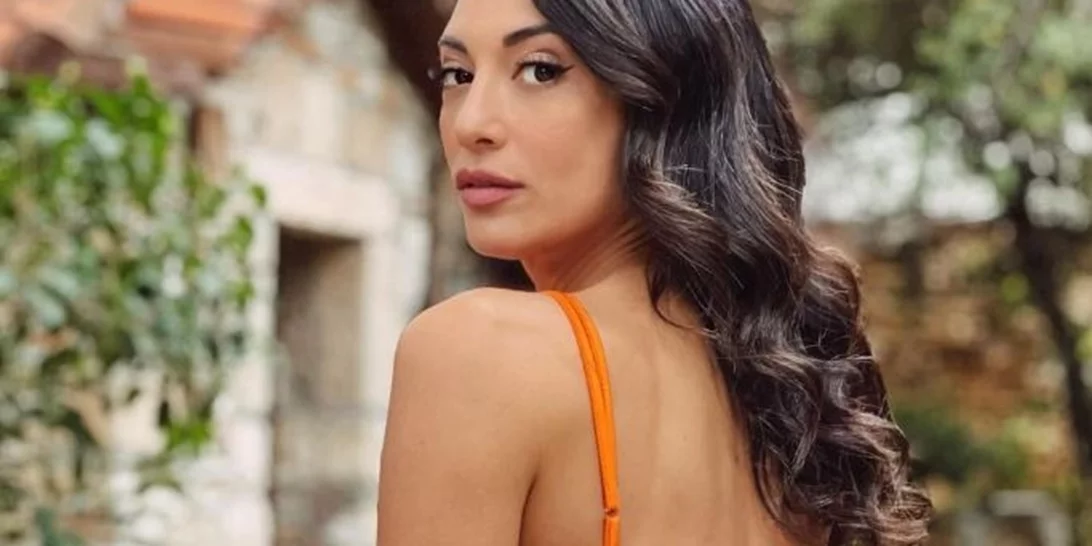 Η Ευγενία Σαμαρά φωτογραφίζεται με μπικίνι και όλοι σχολιάζουν το ίδιο πράγμα - "Βρε Σαμαρά!"