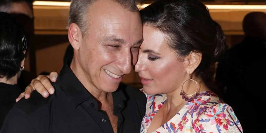 Όλγα Κεφαλογιάννη | Chic σε καφέ στο Παρίσι