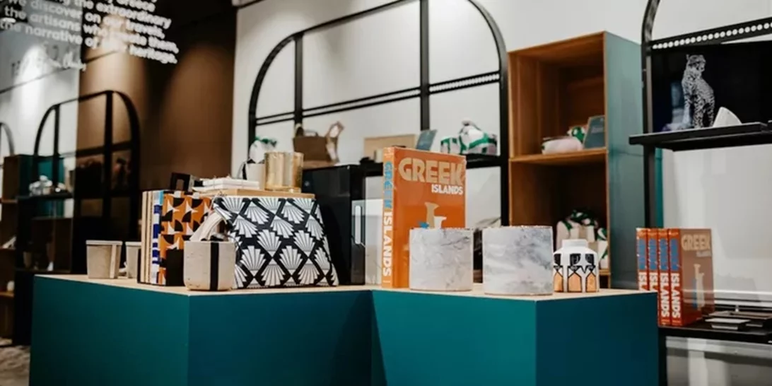 A Magic Cabinet | Το καινοτόμο project της Ευγενίας Χανδρή αποκτά το πρώτο του φυσικό pop up κατάστημα