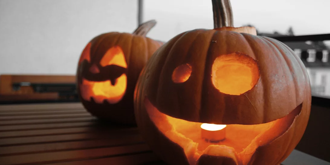 Pumpkin Carving | Αυτός είναι ο ευκολότερος τρόπος για να στολίσεις το σπίτι σου για το Halloween