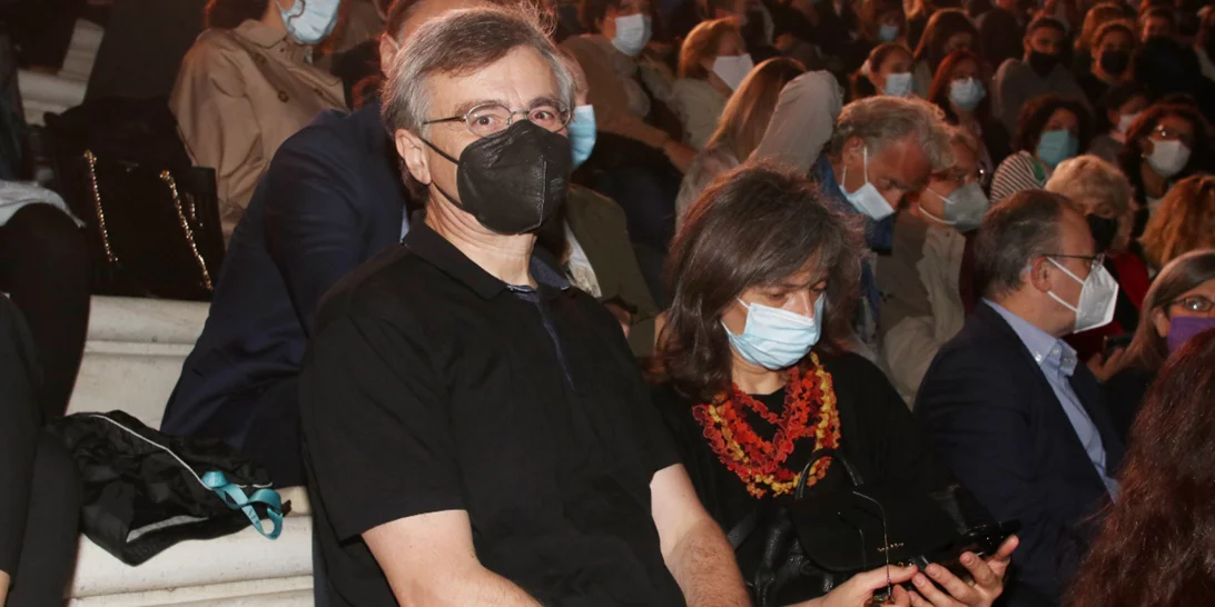 Σωτήρης Τσιόδρας | Σπάνια εμφάνιση με τη σύζυγό του, Ασημίνα, στο Ηρώδειο