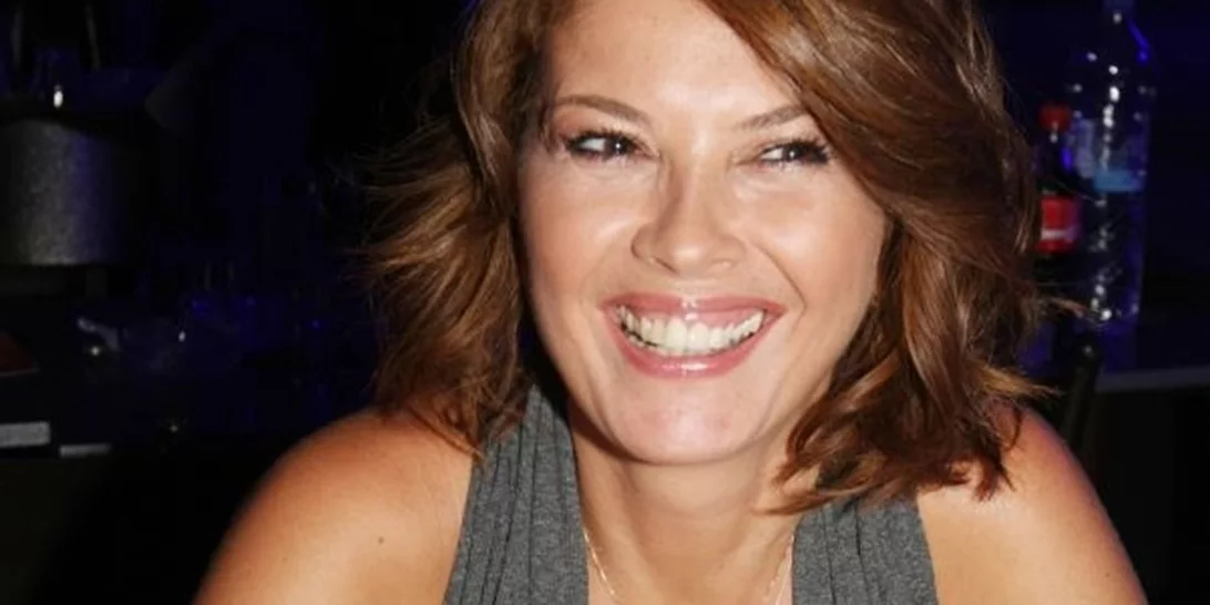 Σοφία Αλιμπέρτη | Κάνει μπάνιο στα καταγάλανα νερά των Παξών