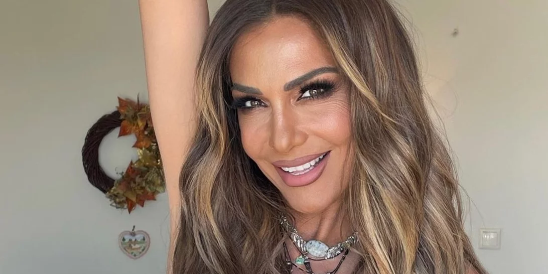 Η Δέσποινα Βανδή με το μακιγιάζ που αναδεικνύει όσο κανένα άλλο τα καστανά μάτια