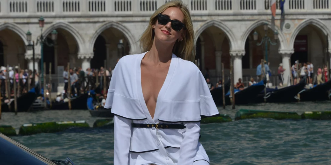 Τα λευκά φορέματα που θα φορέσεις τώρα και τον Σεπτέμβριο