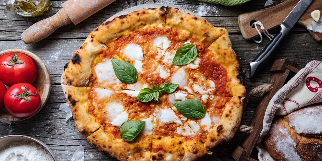 Τι είναι η σειριακή εξάρτηση; Το φαινόμενο που κρύβεται πίσω από τα αγαπημένα σου φαγητά