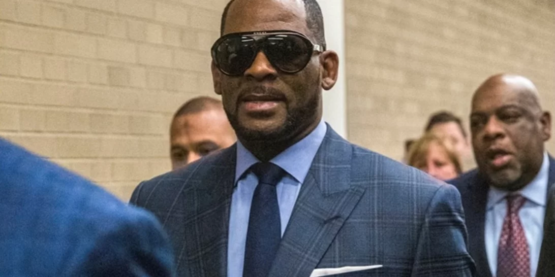 Ο R.Kelly καταδικάστηκε σε 30 χρόνια φυλάκισης για σεξουαλική κακοποίηση ανηλίκων